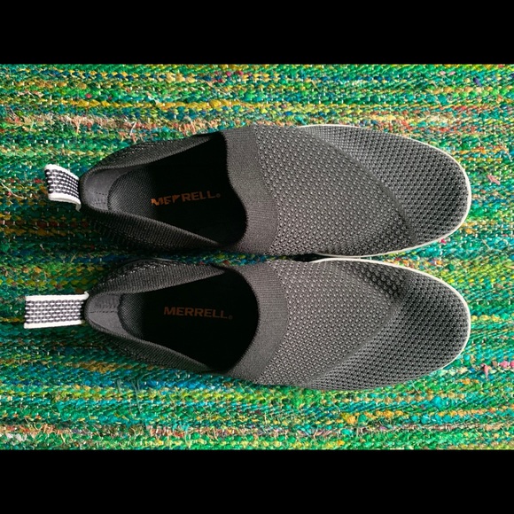 Black Merrell Fabric Slip Ons NEW - Picture 2 of 8